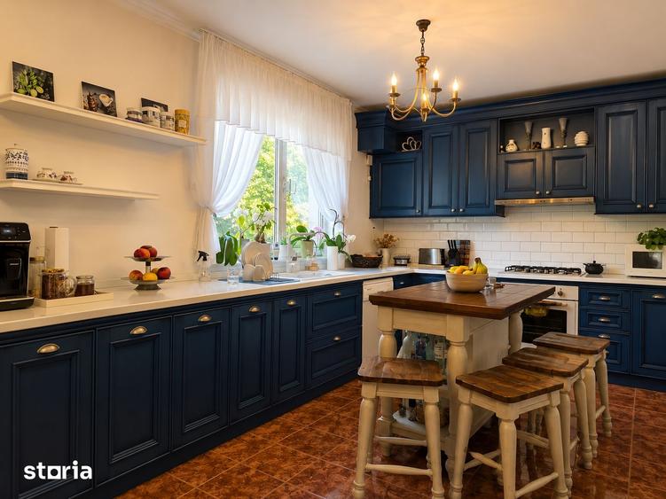 Casă cu 10 camere cu Teren 8000 Mp în Ciorogârla