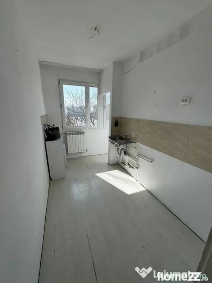 Apartament cu 2 camere decomandat în Gara