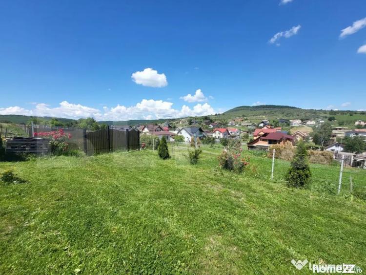 Teren de 1400 mp, în Centura