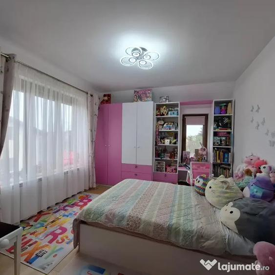 Casă cu 4 camere cu Teren 360 Mp în Sud
