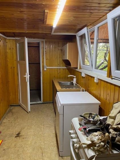 Casă individuală cu 1 camere cu Canalizare în Mitreni