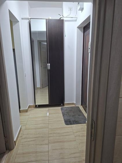 Garsonieră decomandată în Lacu
