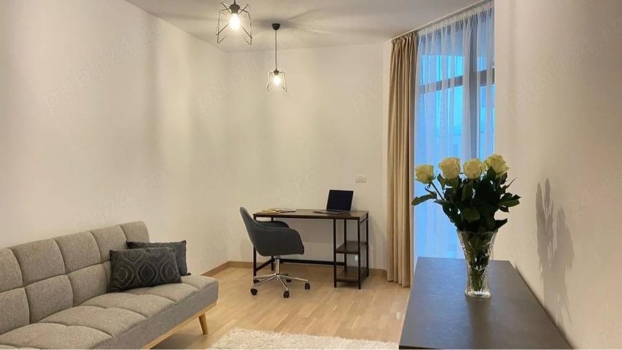 Apartament cu 3 camere decomandat, mobilat în Central