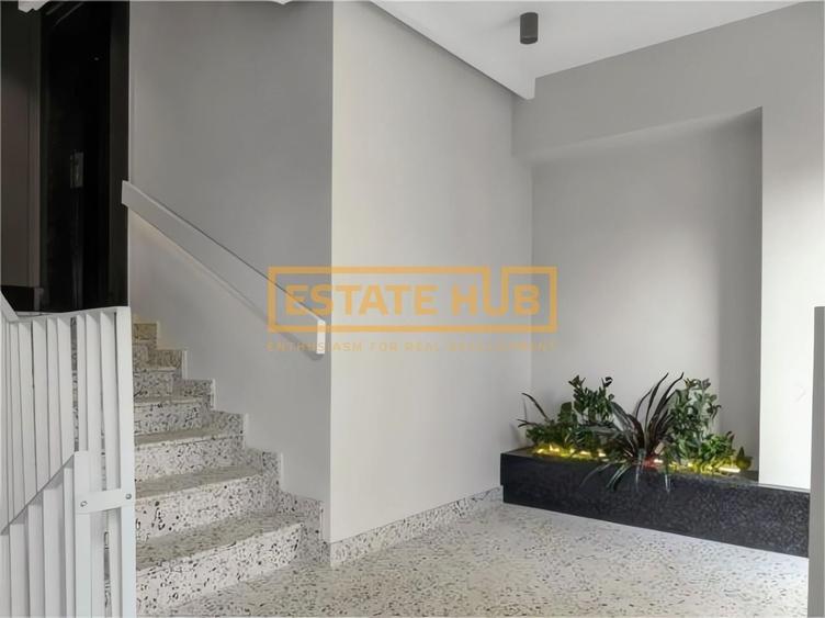 Apartament cu 3 camere semidecomandat în Mărăști