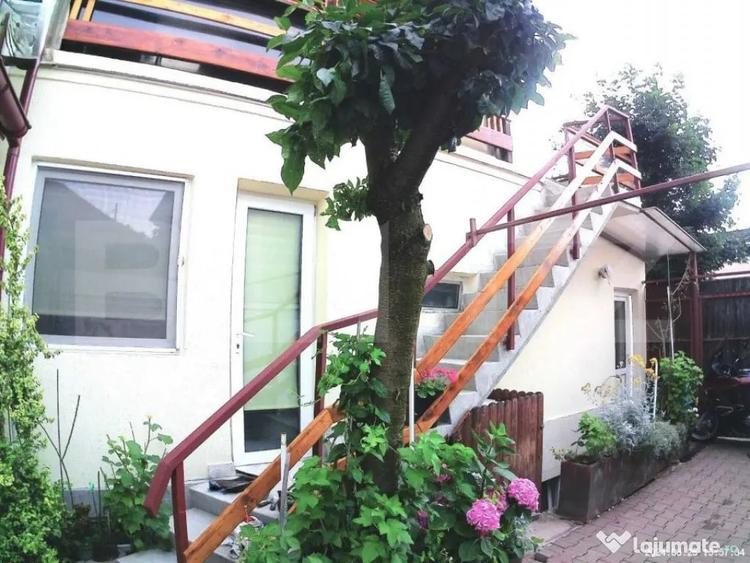 Casă cu 2 camere cu Teren 134 Mp în Central