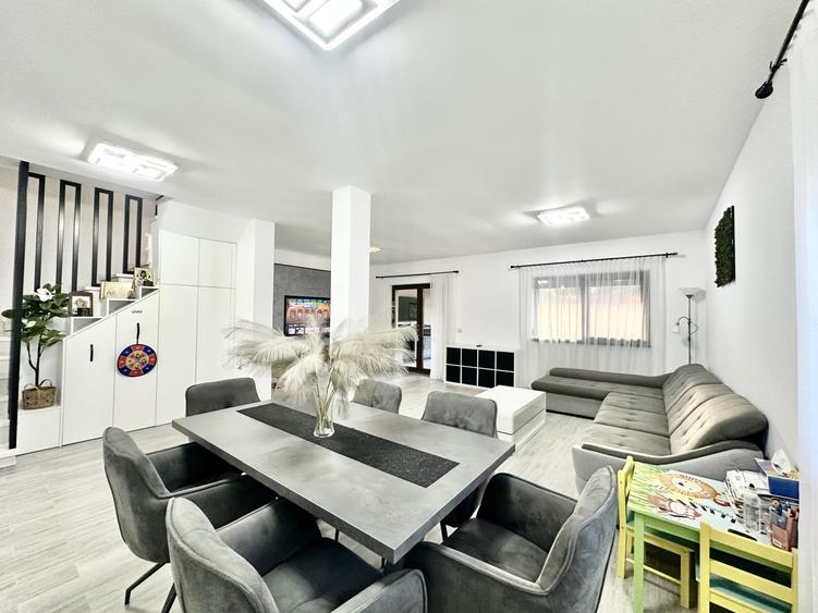 Duplex cu 4 camere cu Canalizare în Moșnița Veche
