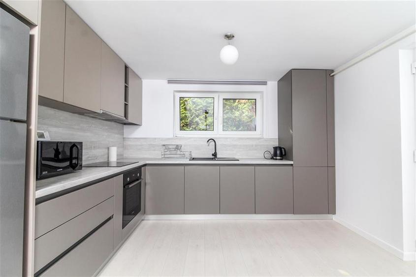 Apartament cu 2 camere decomandat în Zorilor
