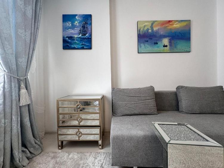 Apartament cu 3 camere semidecomandat în Drumul Taberei