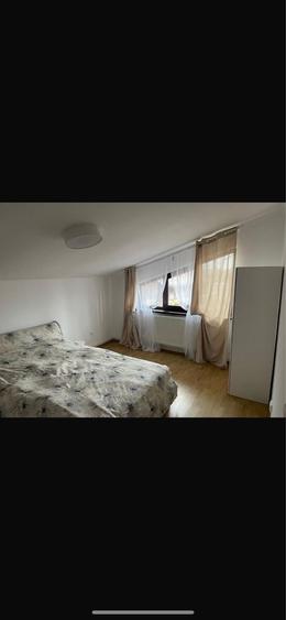 Casă cu 4 camere cu Teren 760 Mp în Bariera Vâlcii
