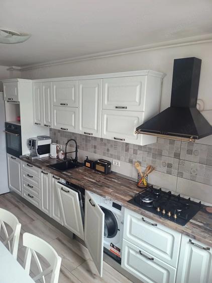 Apartament cu 2 camere decomandat în Dărmănești