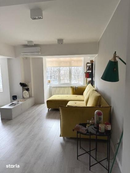 Apartament cu 2 camere în Centrul Civic