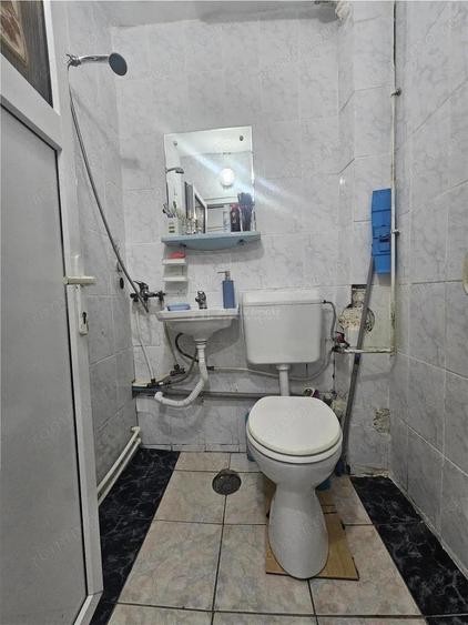 Garsonieră decomandată în Calea Caransebeșului
