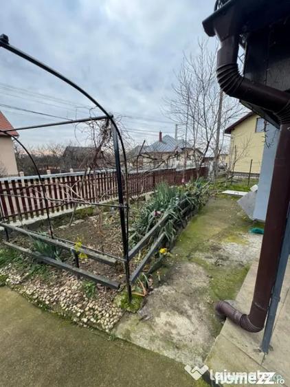 Casă cu 3 camere cu Teren 600 Mp în Posta