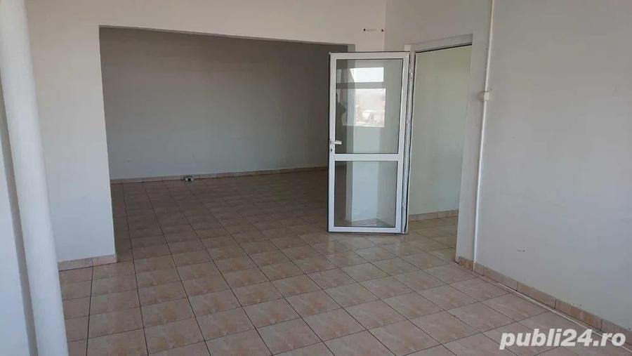 Spațiu comercial, de 100 mp, în Central