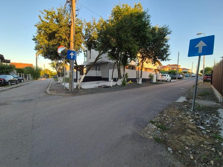 Duplex cu 5 camere cu Teren 199 Mp în Palazu Mare
