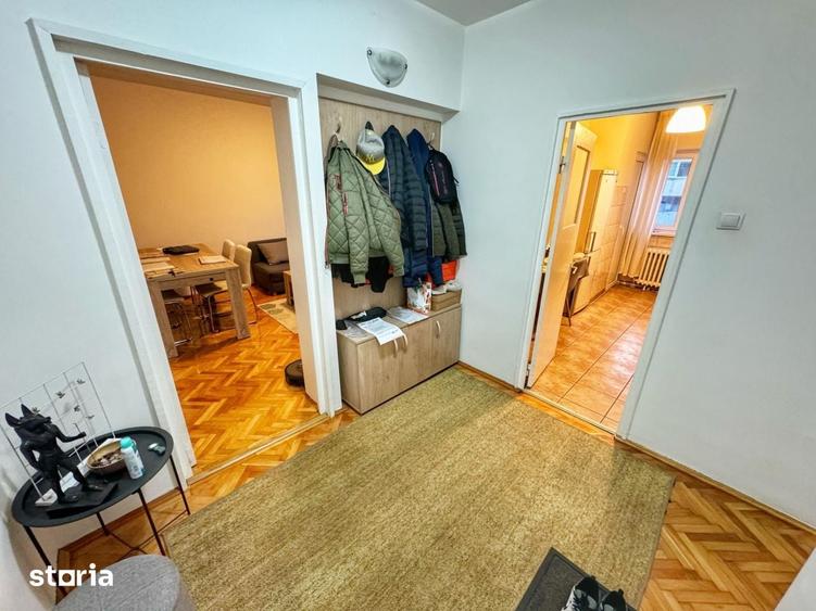 Apartament cu 2 camere decomandat în Valea Aurie