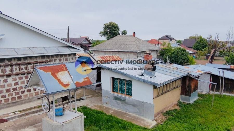 Casă individuală cu 4 camere cu Canalizare în Mărgineni