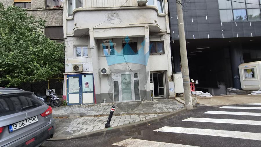 Garsonieră decomandată, mobilată în Universitate