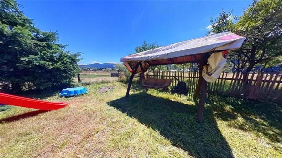 Casă individuală cu 3 camere cu Teren 1360 Mp în Exterior Est