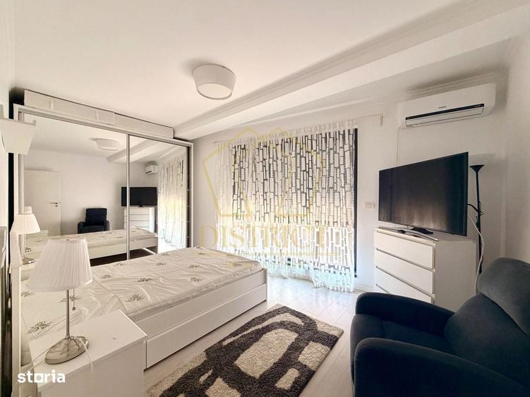Apartament cu 3 camere decomandat în Ghiroda