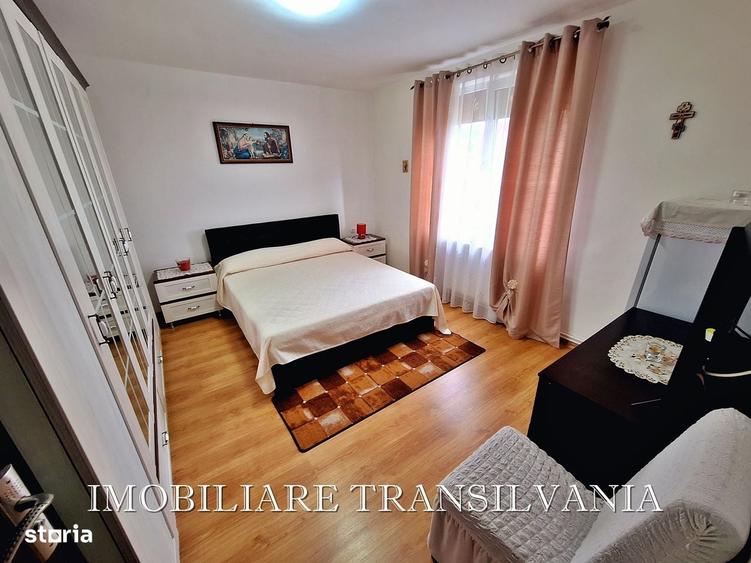 Apartament cu 3 camere în Unirea