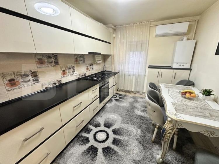 Apartament cu 3 camere decomandat, mobilat în Orăștie