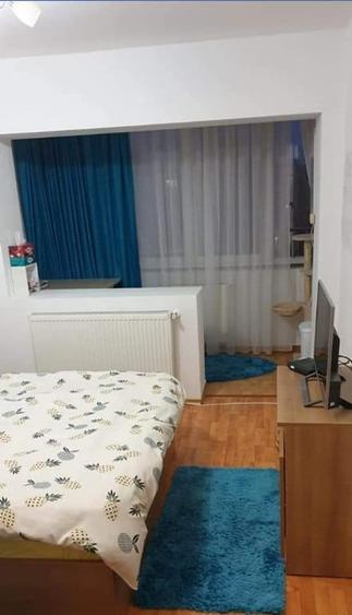 Apartament cu 3 camere decomandat în Tătărași