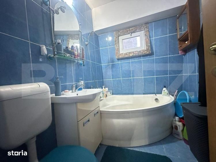 Apartament cu 3 camere în Cetate