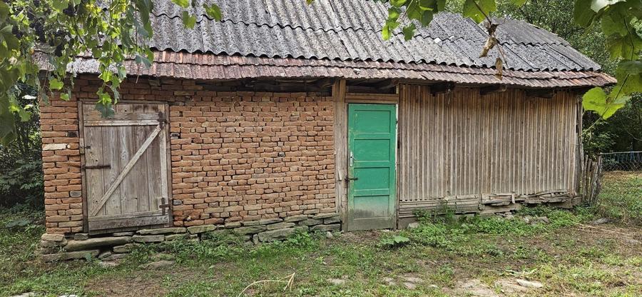 Casă cu 2 camere în Gârbou