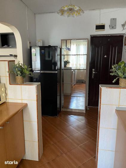 Apartament cu 3 camere semidecomandate, Centru - 13
