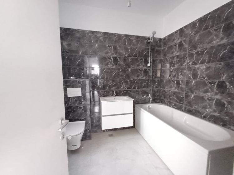 Apartament cu 3 camere decomandat în Frumoasa