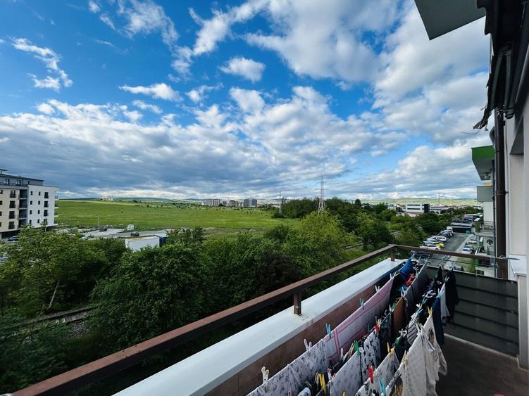 Apartament cu 2 camere decomandat, mobilat în Turnișor
