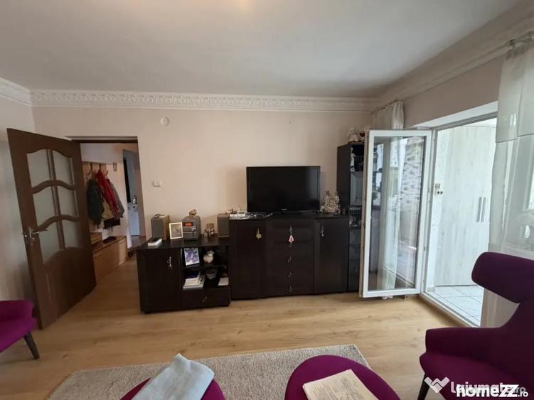 Apartament cu 4 camere decomandat în Herăstrău