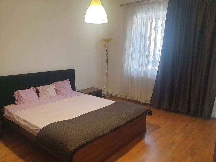 Apartament cu 3 camere decomandat, mobilat în Unirii