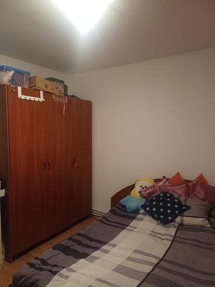 Apartament cu 2 camere decomandat în Nicolina