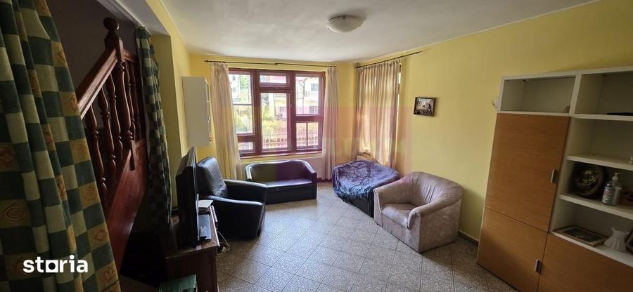 Casă cu Teren 500 Mp în Central