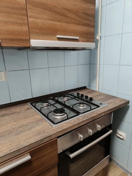 Apartament cu 3 camere decomandat în Crângași