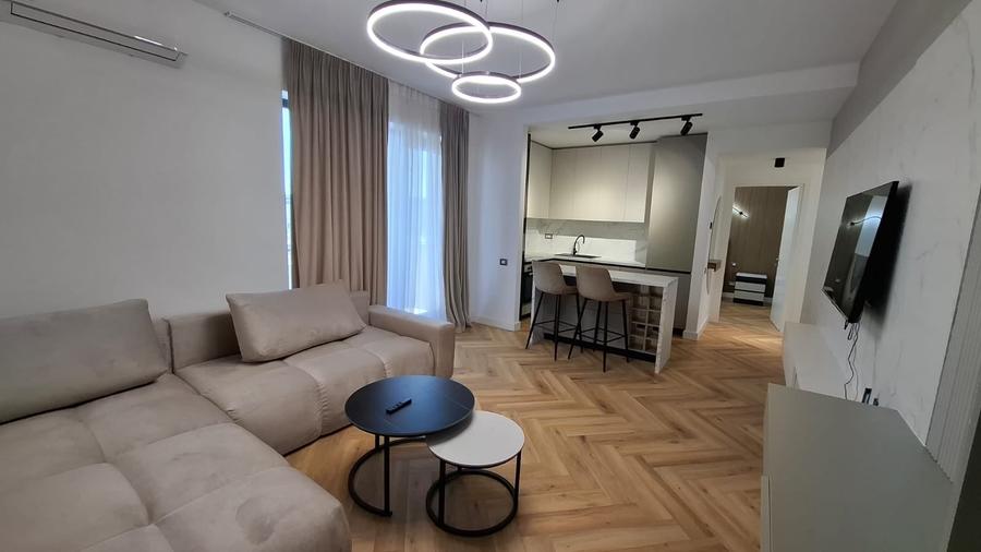 Apartament cu 2 camere decomandat în Pipera