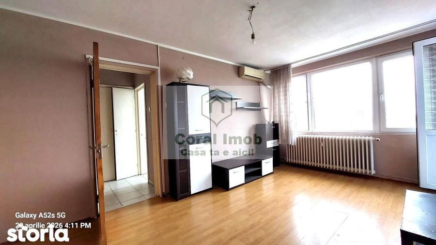 Apartament cu 2 camere semidecomandat în Tei