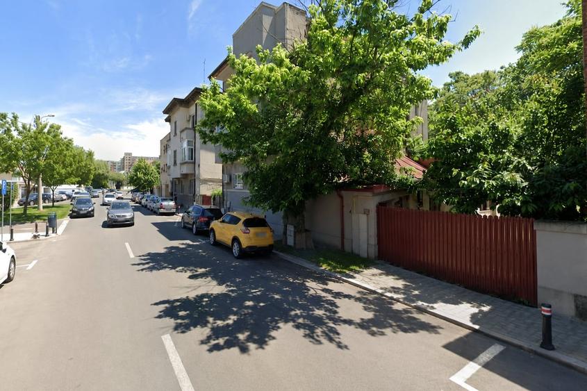 Teren Construcții intravilan de 443 mp, în Calea Călărașilor