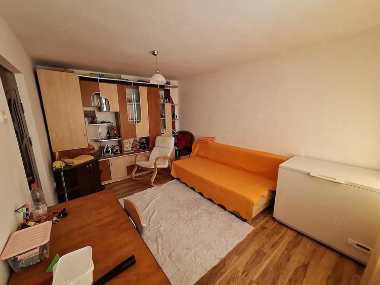 Apartament cu 2 camere decomandat în Dărmănești