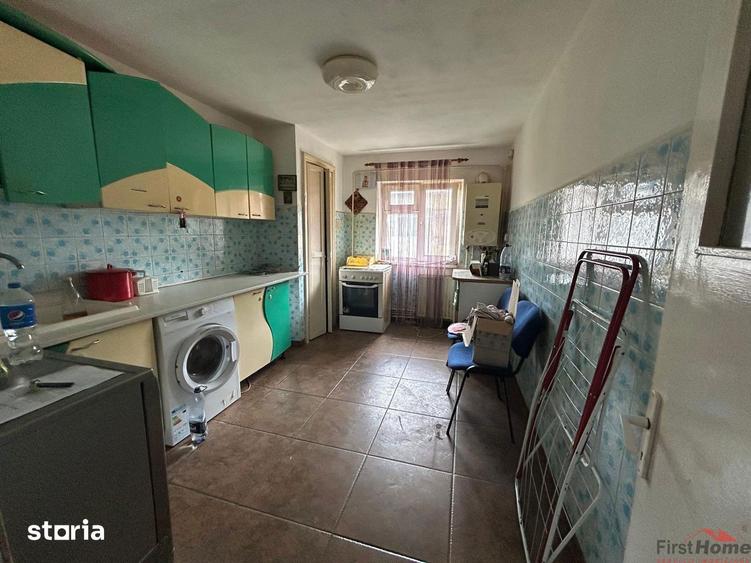 Apartament cu 4 camere decomandat în Central