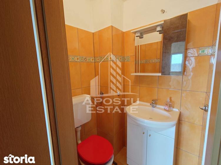 Apartament cu 3 camere, mobilat în Circumvalațiunii