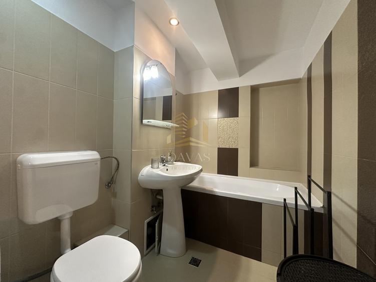 Apartament cu 3 camere decomandat, mobilat în Mărăști
