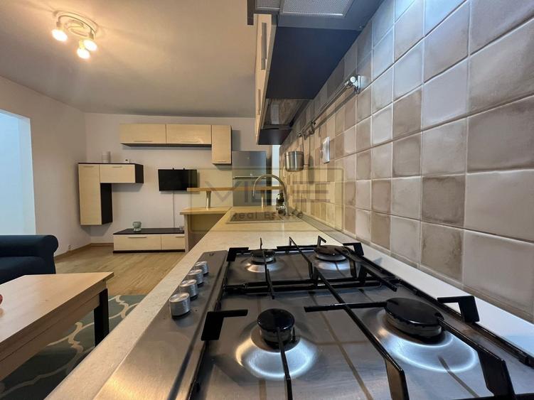 Apartament cu 2 camere decomandat, mobilat în Podu Roș
