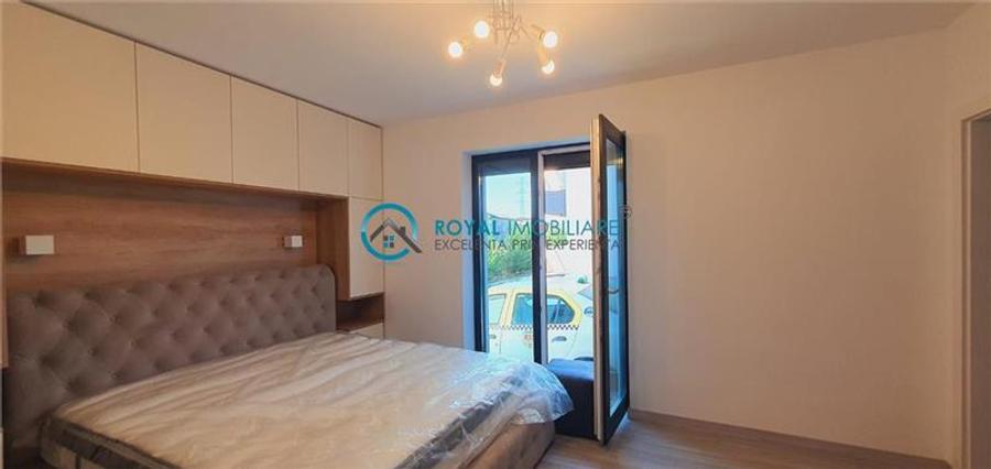 Apartament cu 3 camere decomandat în Albert