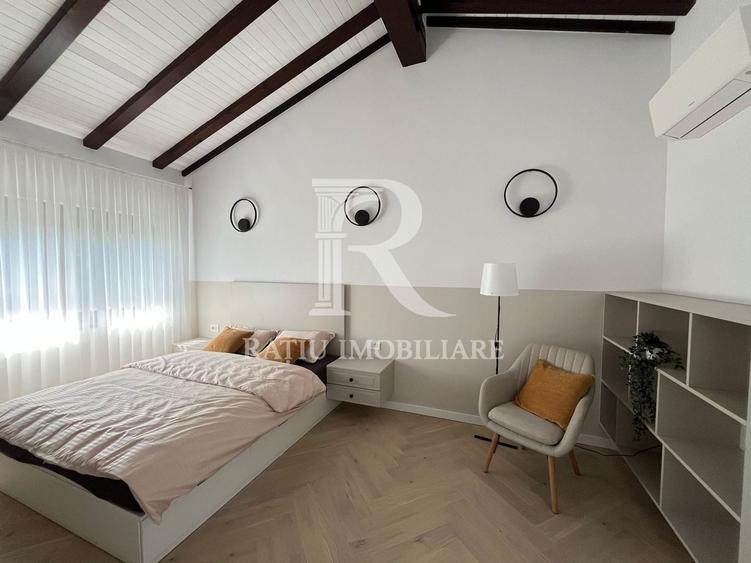 Casă individuală cu 6 camere cu Canalizare în Iosia