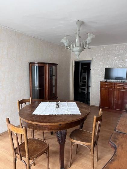 Apartament cu 4 camere decomandat în Pantelimon