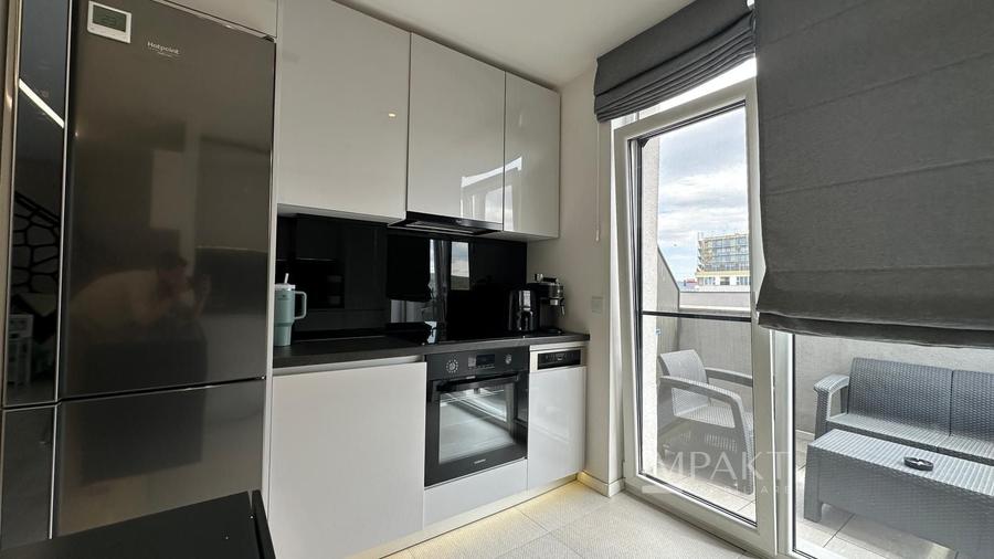 Penthouse cu 4 camere semidecomandat, mobilat în Gheorgheni