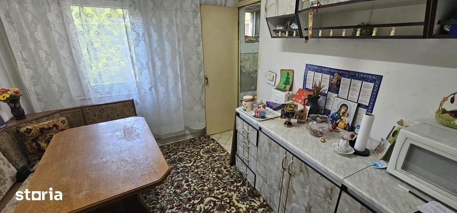 Apartament cu 2 camere semidecomandat în Inel II